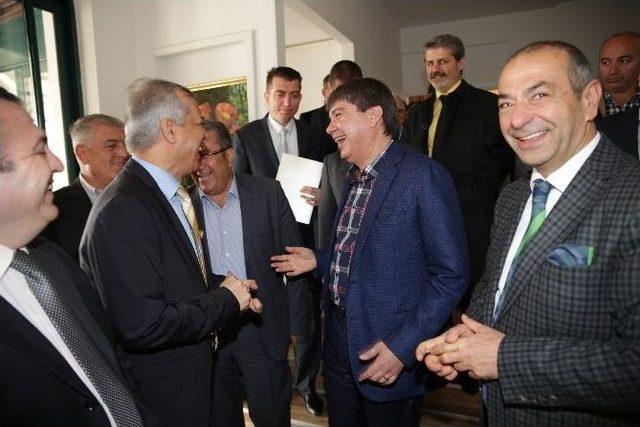 Türel, Salı Grubu İle Bir Araya Geldi 1