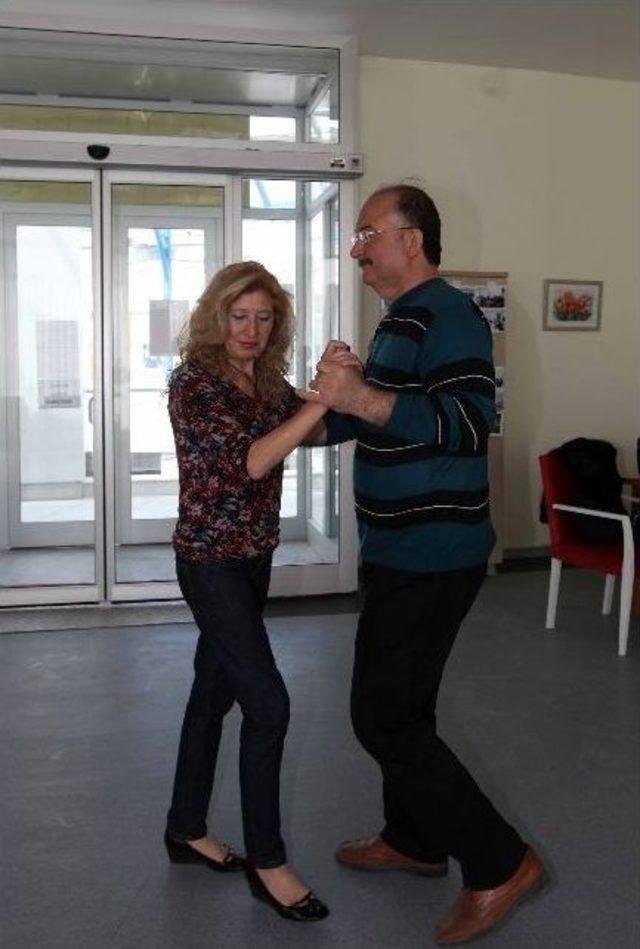 Yenimahalle&rsquo;de Tangonun Yaşı Yok 3