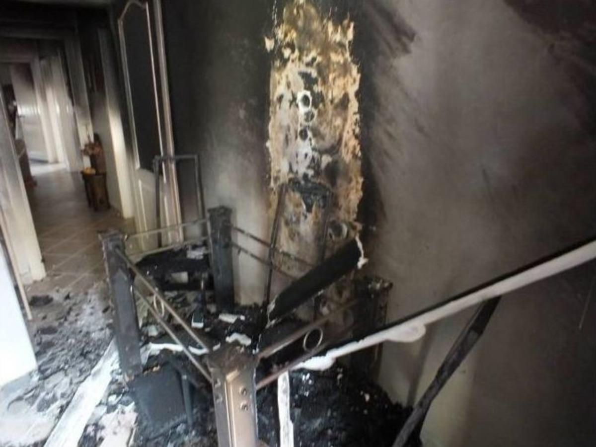 Şarja Bağlı El Feneri Evi Yaktı