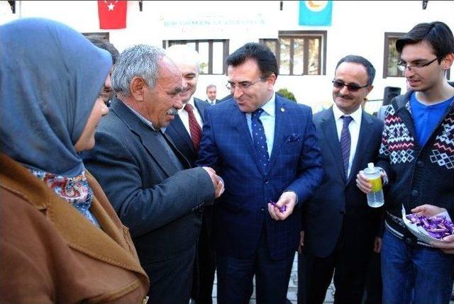 Vali Yardımcısı Umut Dağıttı 2