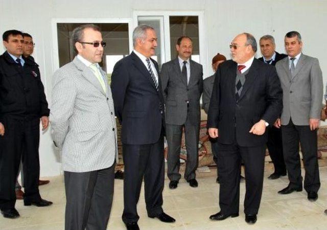 Adliye Baskınında Şehit Edilen Savcı Mehmet Selim Kiraz, Terzilik Yaparak Okumuş 2
