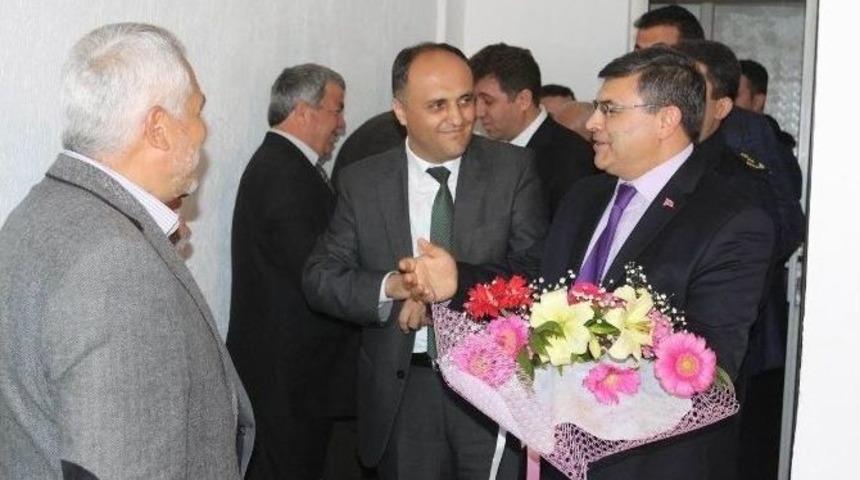Beyşehir&rsquo;de Mahalle Muhtarları Dernek &Ccedil;atısı Altında Buluştu