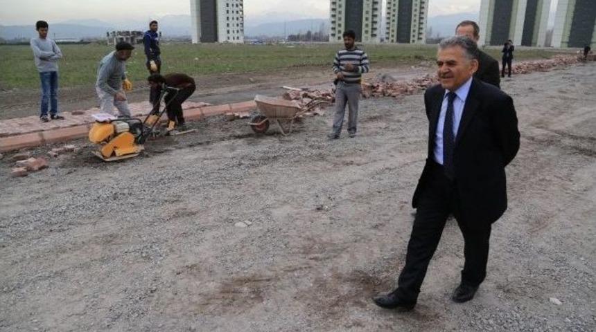 Yayalara &Ouml;zel Yollar