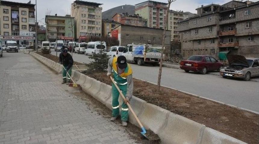 Hakkari&rsquo;de Ref&uuml;jler Temizleniyor