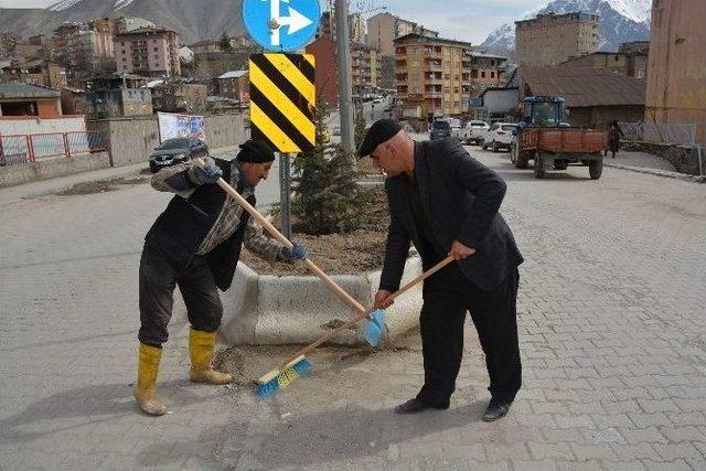 Hakkari’de Refüjler Temizleniyor 1