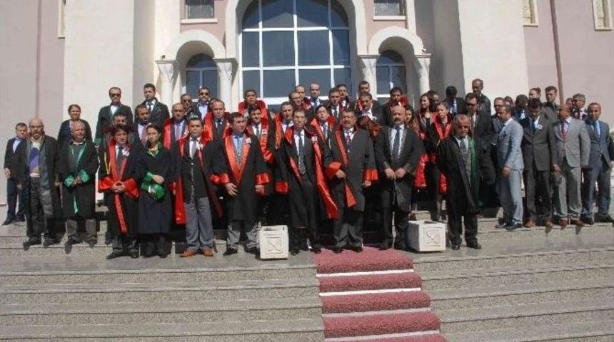 Hukuk&ccedil;ular, Savcı Kiraz&rsquo;a Y&ouml;nelik Saldırıyı Fethiye&rsquo;de De Kınadı