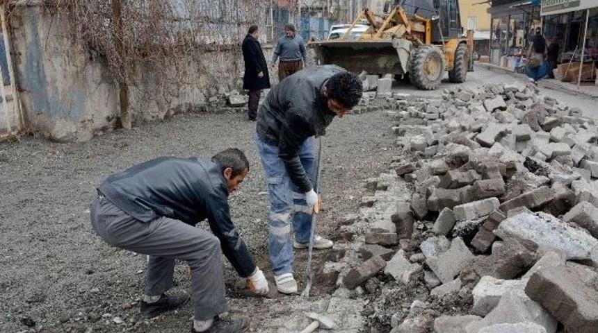 Hakkari&rsquo;de Yol Yapım &Ccedil;alışması