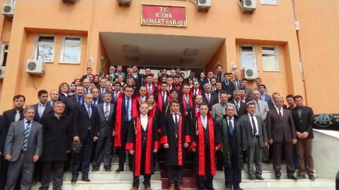 Savcının &Ouml;ld&uuml;r&uuml;lmesi Iğdır&rsquo;da Kınandı