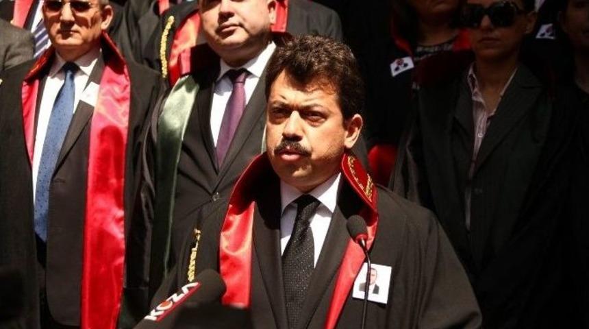 Hakim Ve Savcılardan C&uuml;bbeli Protesto