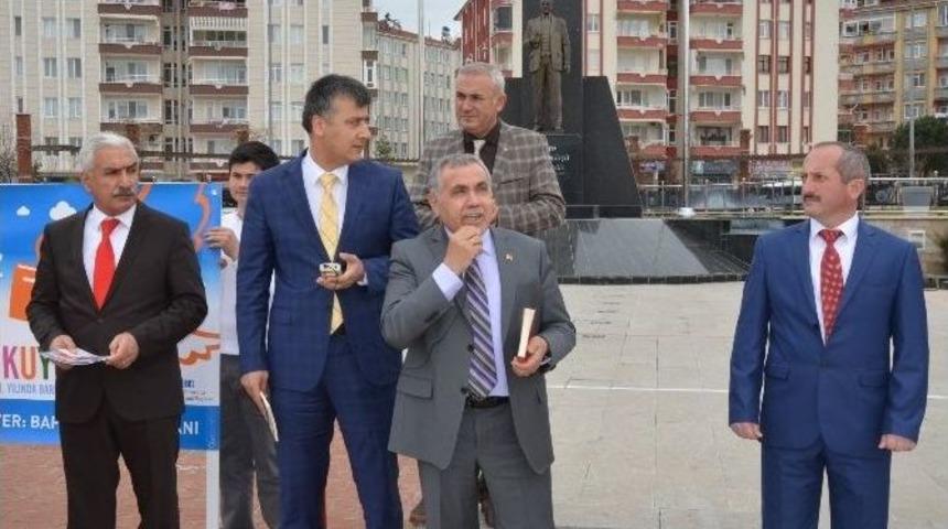 &Ouml;ğrenciler Barış İ&ccedil;in Kitap Okudu