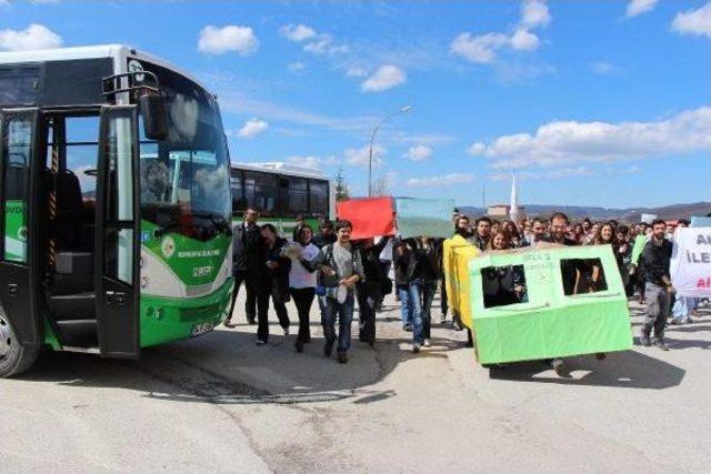 Karton Otobüsle Ulaşım Eylemi