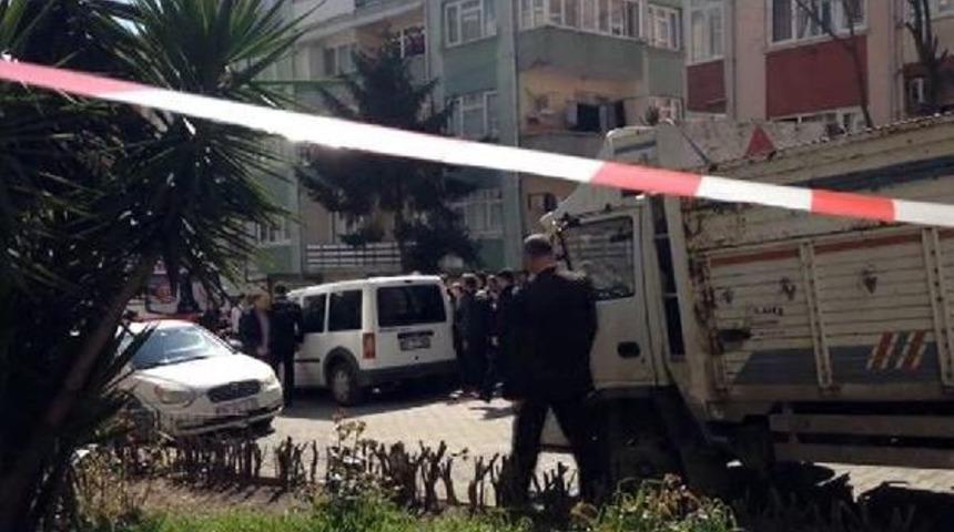 Polisi G&ouml;r&uuml;nce Eşini Rehin Aldı