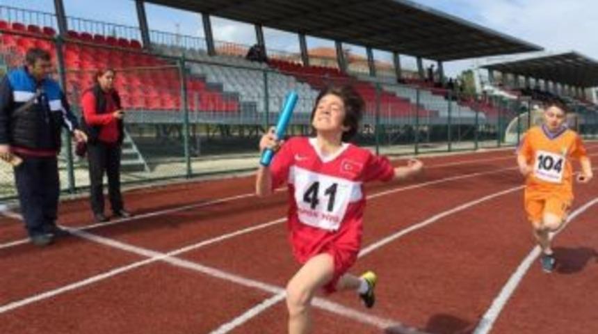 Bartın&rsquo;da Atletizm M&uuml;sabakaları Sona Erdi