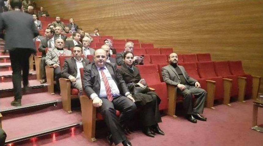 Aday Adayı Sara&ccedil; Ak Parti Serdivan İl&ccedil;e Danışma Toplantısına Katıldı