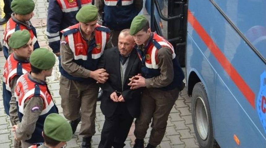 Oğlunu &Ouml;ld&uuml;ren Babaya M&uuml;ebbet Hapis