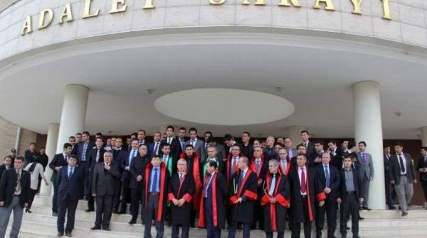 Şanlıurfa'da Yargı Mensuplarından Ter&ouml;re Tepki
