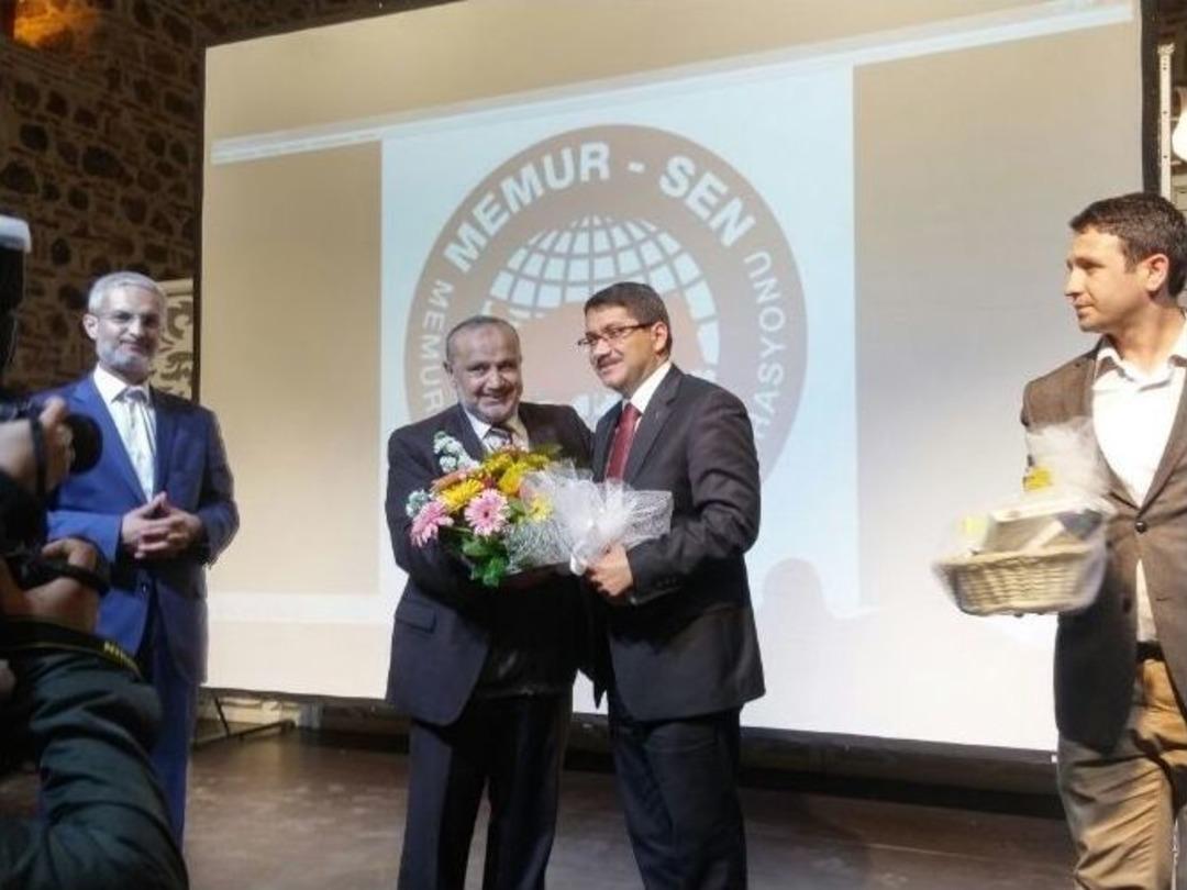 Şevki Yılmaz&rsquo;dan &lsquo;gelin Canlar Bir Olalım&rsquo; Mesajı