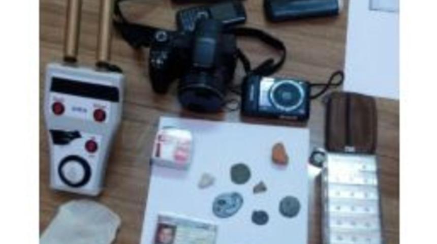 Edirne&rsquo;de Define Ararken Yakalandılar