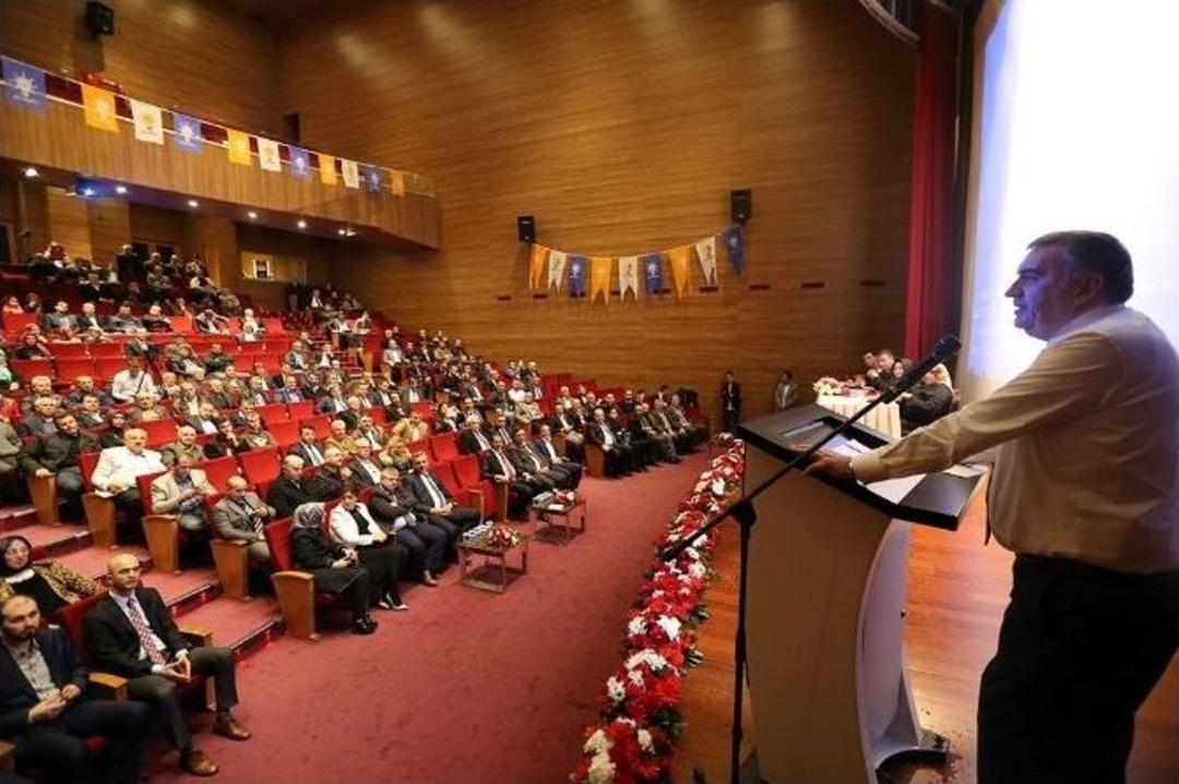 Zeki To&ccedil;oğlu: "yeni Bir Sisteme İhtiya&ccedil; Var"