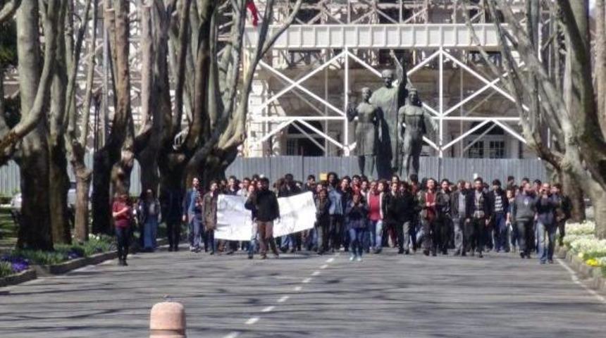 Beyazıt Kamp&uuml;s&uuml;nde Polis M&uuml;dahalesi