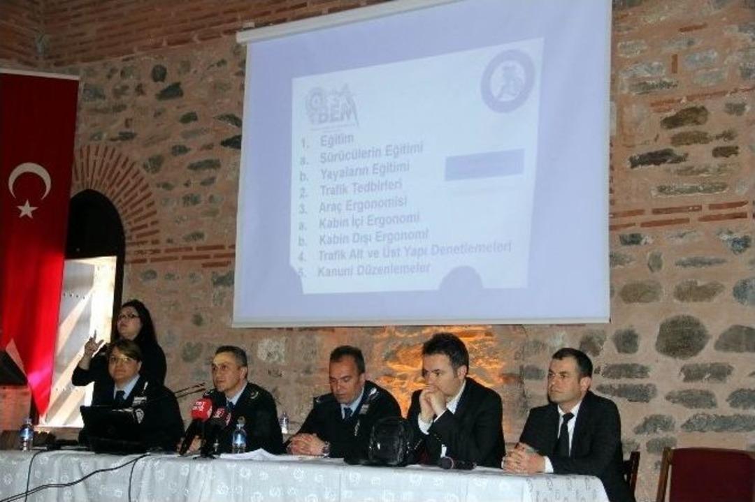 Engellilerin Trafik &Ccedil;ilesine &Ccedil;are Aranıyor