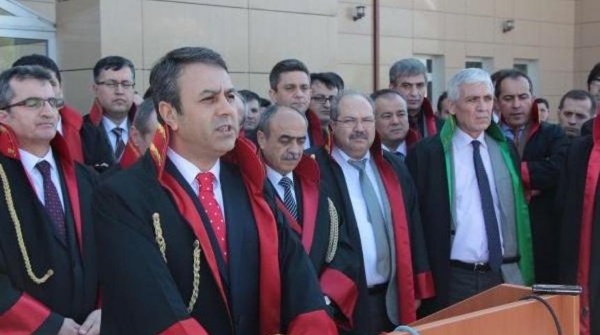 Manisalı Hakim Ve Savcılardan Savcı Kiraz Cinayetine Kınama