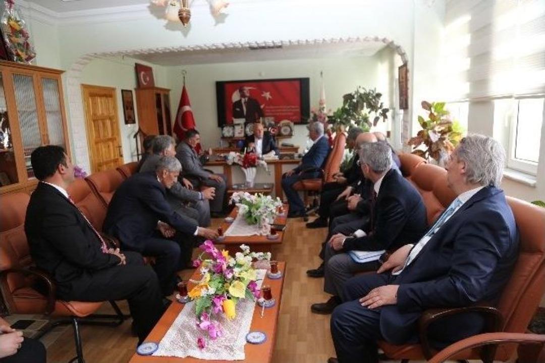 Başkan Sekmen Olur&rsquo;da Muhtarlarla Biraraya Geldi