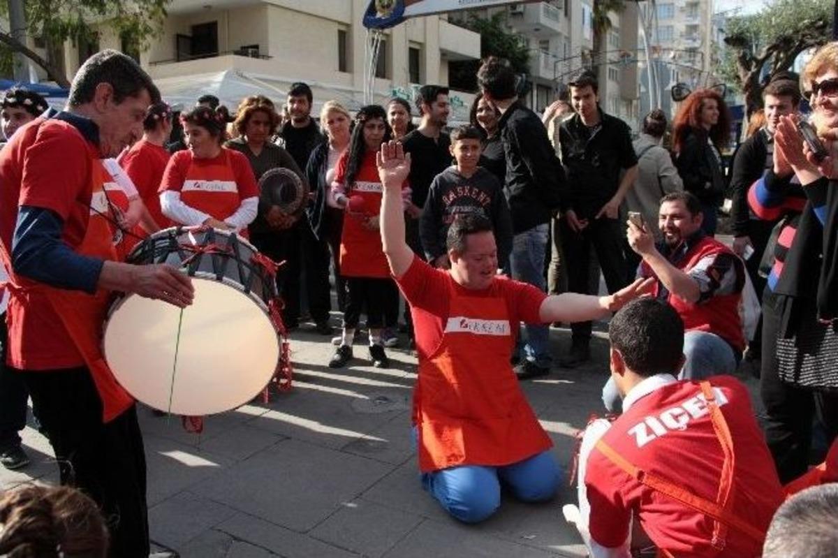 Portakal &Ccedil;i&ccedil;eği Karnavalı Etkinlikleri S&uuml;r&uuml;yor