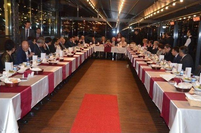 12 Ülkenin Parlamento Temsilcileri Fatsa’daki Yemekte Bir Araya Geldi