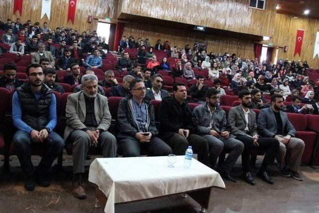 Elazığ’da ‘kur’an Ve Müslüman Gençliğin Geleceği’ Konferansı