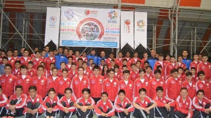 Gen&ccedil;lik Ve Spor Bakanlığı&rsquo;ndan Bağımlılıkla M&uuml;cadele İ&ccedil;in Proje