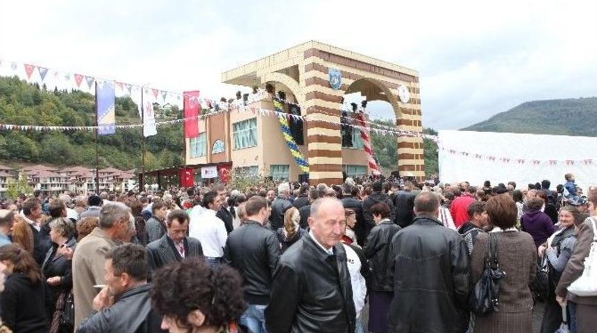 &Uuml;mraniye Belediyesi, Bosna Hersek&rsquo;te T&uuml;rk&ccedil;e &Ouml;ğretiyor