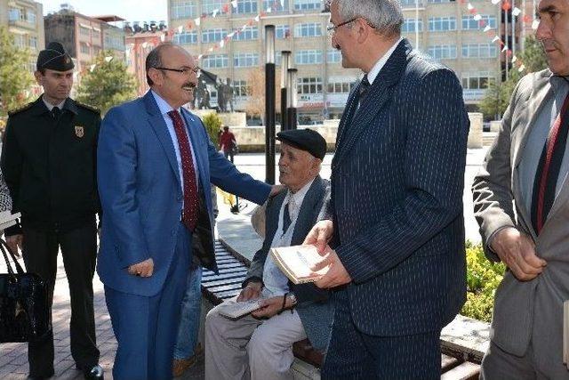 Burdur’da Kitap Okuma Etkinliği Düzenlendi