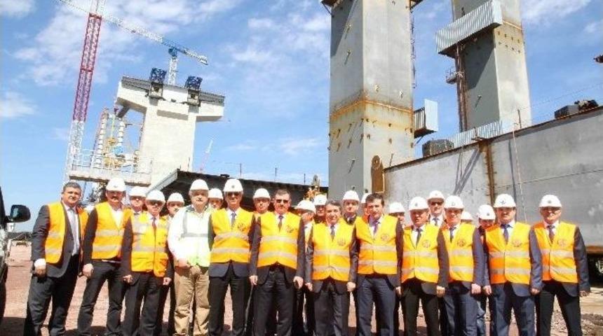 İsu Ekibi K&ouml;rfez Ge&ccedil;iş K&ouml;pr&uuml;s&uuml;n&uuml; İnceledi