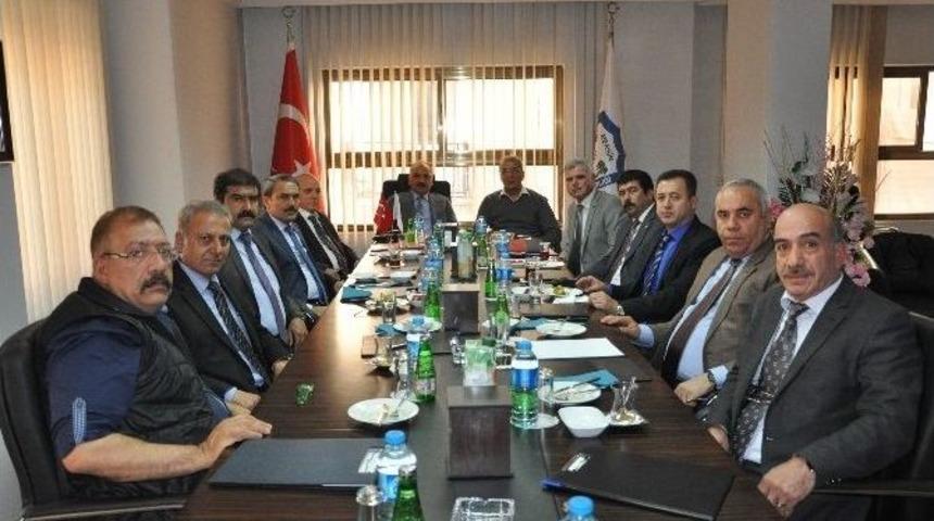 Başkan Tarhan Esob Y&ouml;netim Toplantısına Katıldı