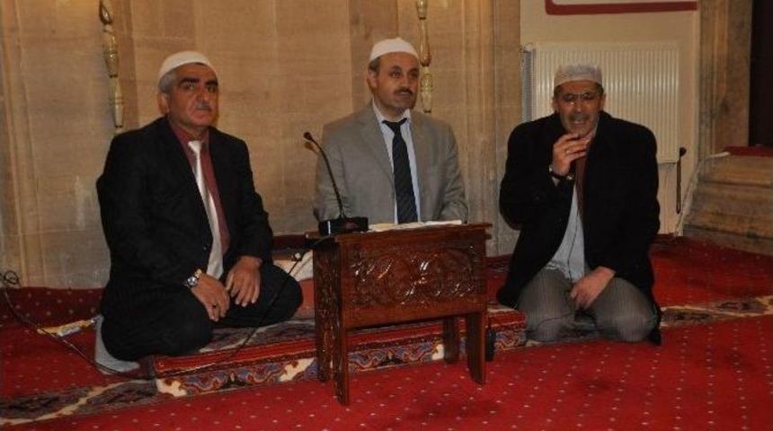 Boz&uuml;y&uuml;k &Ccedil;evkoder İzci Kul&uuml;b&uuml; Metristepe Şehitleri İ&ccedil;in Mevlit Okuttu