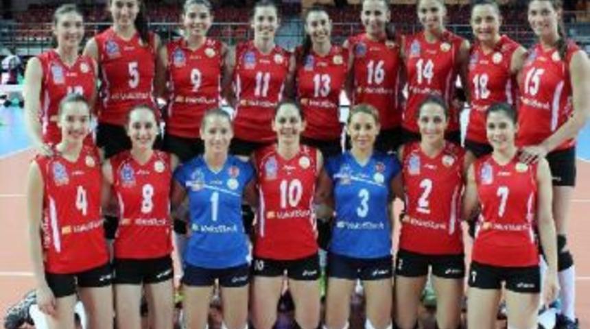Vakıfbank, &Uuml;&ccedil;&uuml;nc&uuml; Avrupa Şampiyonluğu I&ccedil;in Sahaya &Ccedil;ıkacak