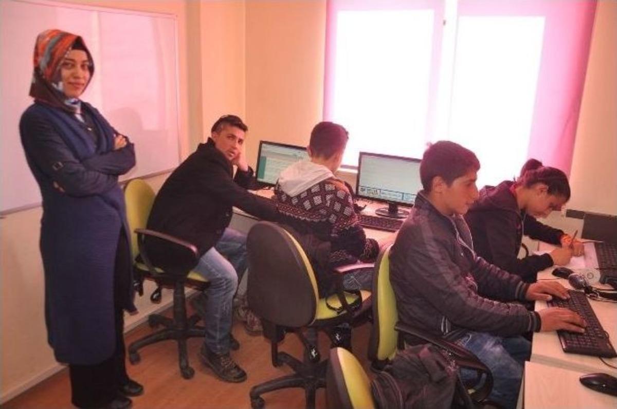 &Ouml;ğrenciler Arası G&ouml;n&uuml;l Bağı Eğitimle Pekiştiriliyor