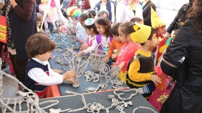 Anaokulu &Ouml;ğrencileri Geri D&ouml;n&uuml;ş&uuml;m İ&ccedil;in Y&uuml;r&uuml;d&uuml;