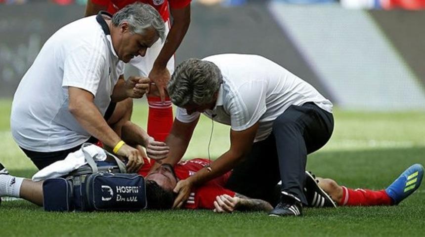 Fenerbahçe maçı öncesi Benfica'da Facundo Ferreyra sakatlandı