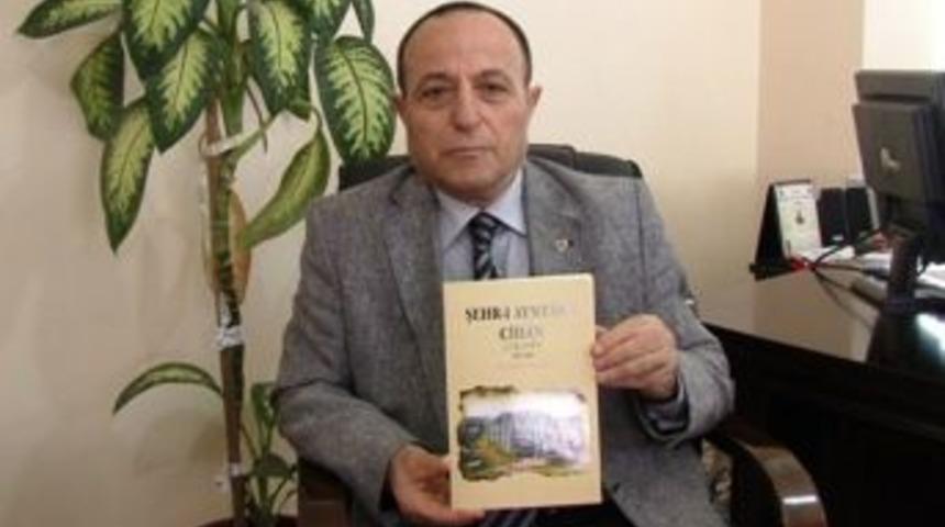 (&ouml;zel Haber) İki Gazi Aynı Kitapta