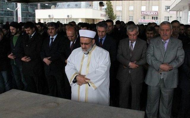 Elazığ’da Şehit Savcı İçin Gıyabı Cenaze Namazı Kılındı