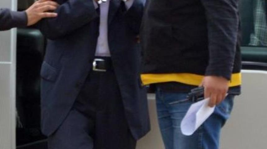 'hapis Cezanı Erteletirim' Diyerek Dolandırdı