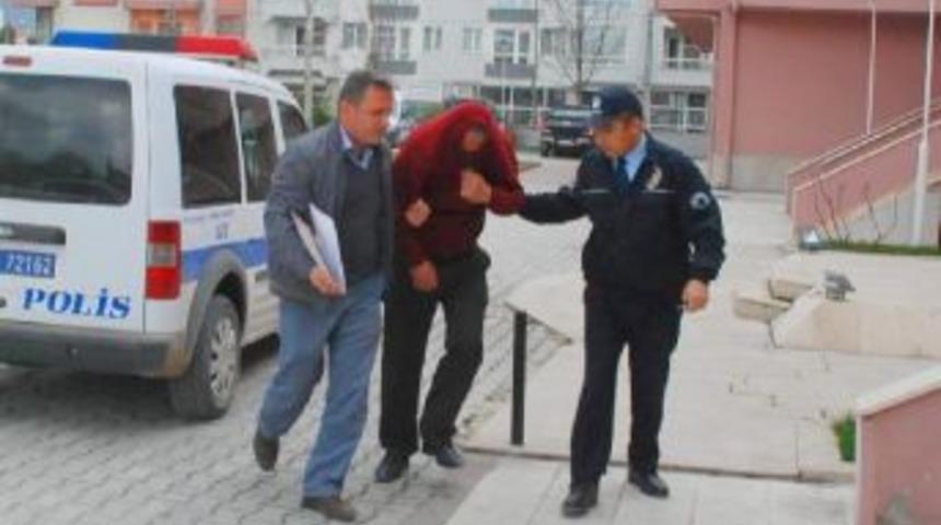 Cezaevi Firarisi Sahte Kimlikle Kredi &Ccedil;ekerken Yakalandı