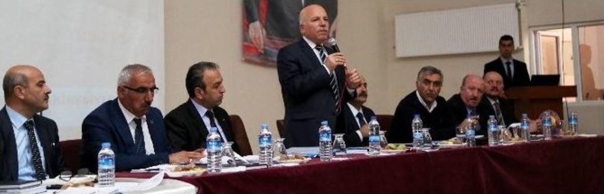 Başkan Sekmen, Şenkaya&rsquo;da
