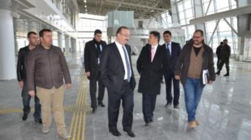 Y&uuml;ksekova Havalimanı Hazirandan &Ouml;nce Tamamlanacak
