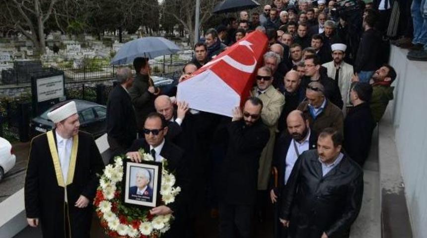 Osman Nuri G&uuml;ndeş Son Yolculuğuna Uğurlandı