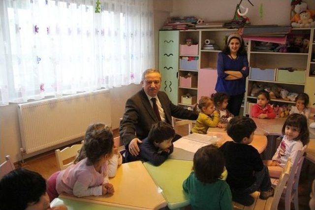 Sakarya M&uuml;ft&uuml;s&uuml; İlyas Serenli, Minik &Ccedil;ocuklarla Buluştu 2