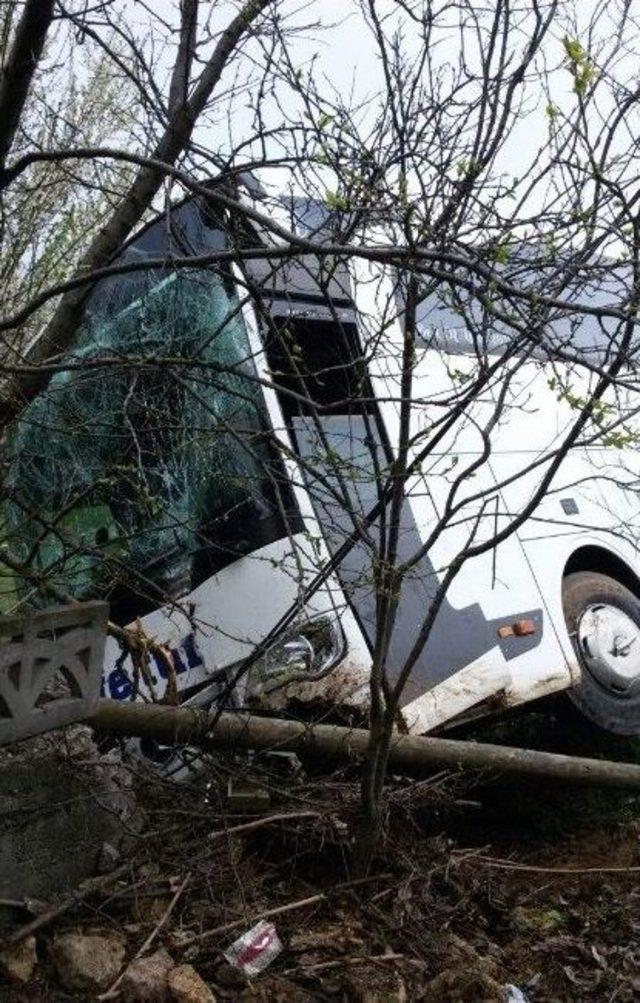 Karabük’te Yolcu Otobüsü Yoldan Çıktı