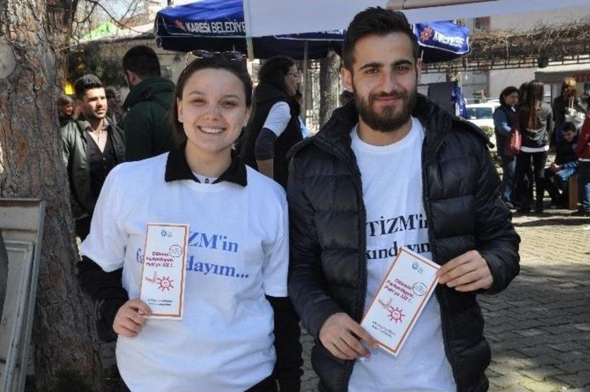 Balıkesir&rsquo;de D&uuml;nya Otizm Farkındalık G&uuml;n&uuml; Kutlandı